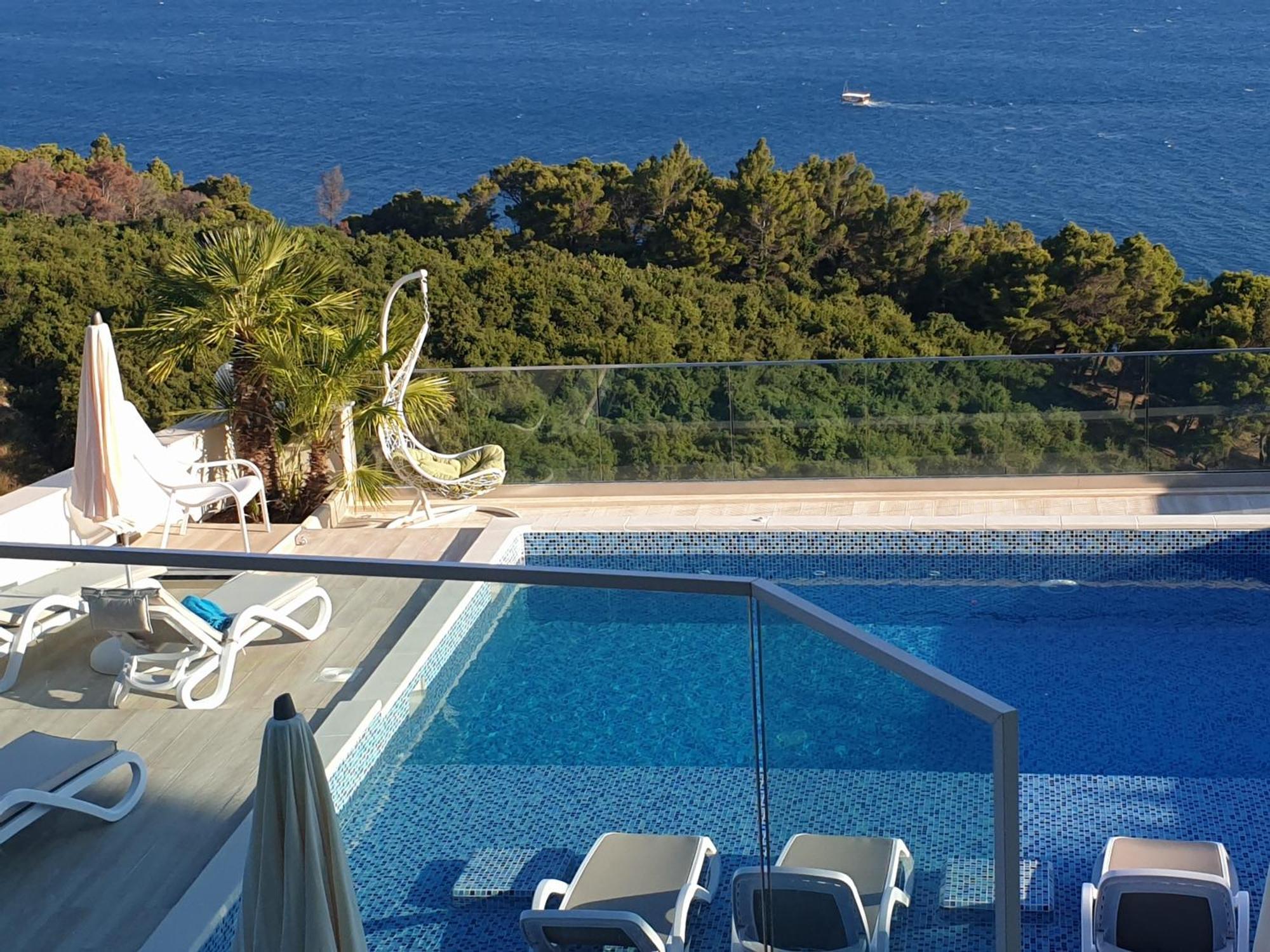 Apartments D'Hermes Ulcinj Buitenkant foto