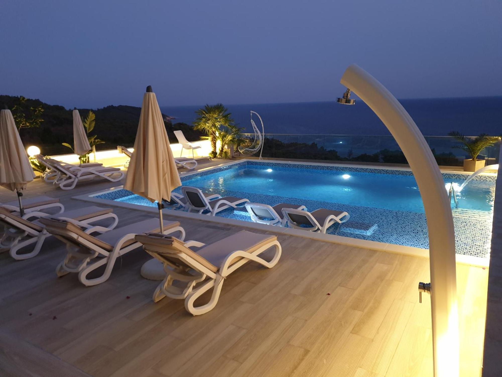 Apartments D'Hermes Ulcinj Buitenkant foto