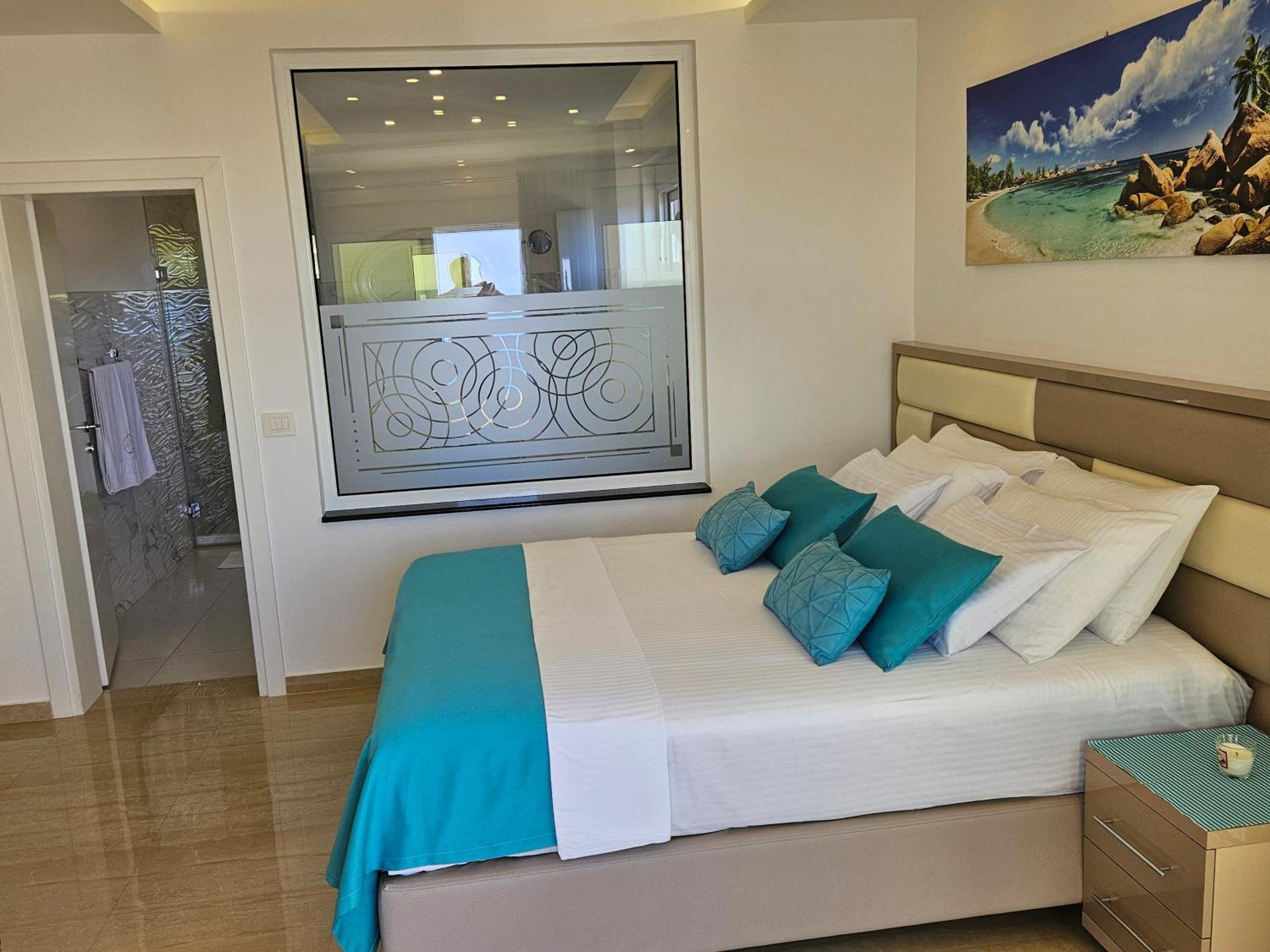Apartments D'Hermes Ulcinj Buitenkant foto